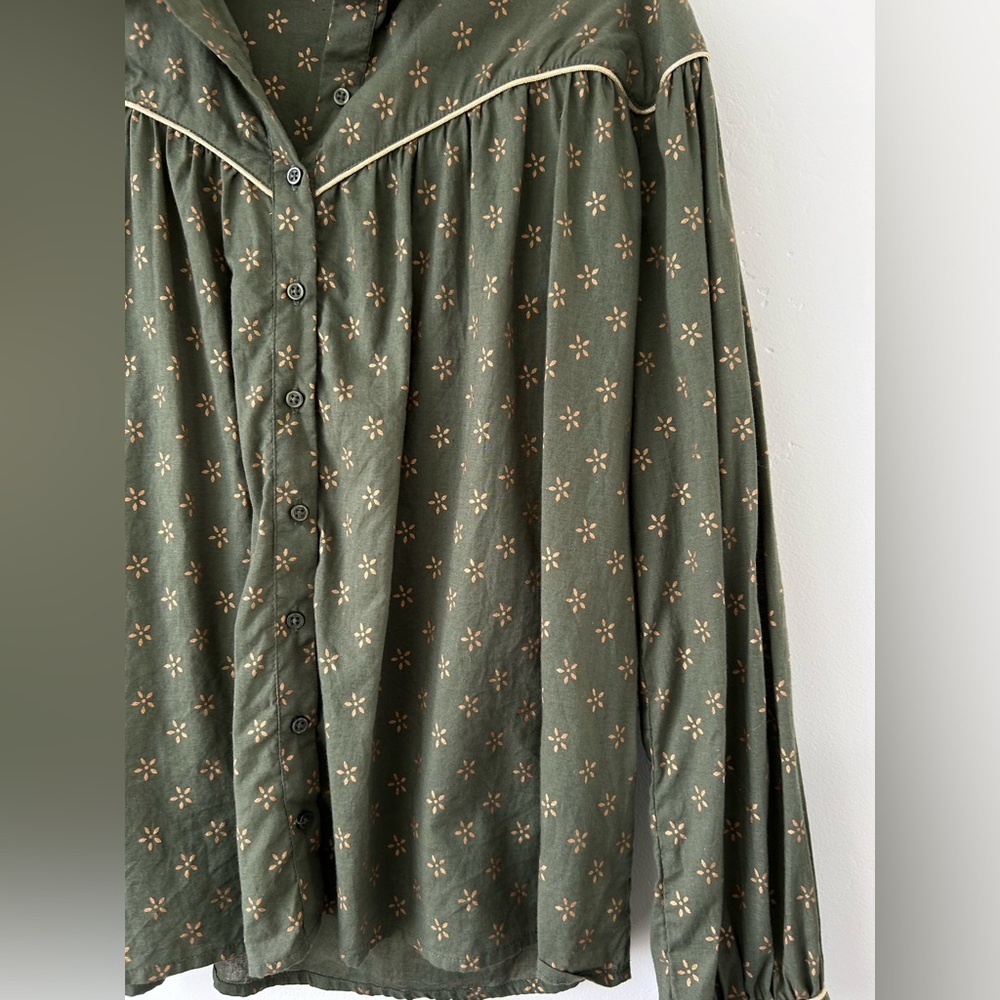 THE GREAT. Olive Green Button Down Shirt - Picture 11 of 15